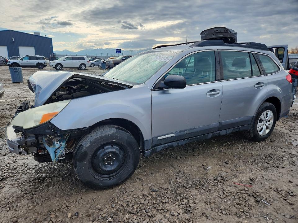 2010 Subaru Outback მანქანა იყიდება აუქციონზე, vin: 4S4BRBAC9A3368756, აუქციონის ნომერი: 77243785