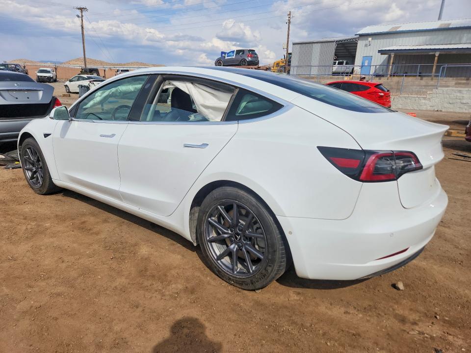 Продажа на аукционе авто 2018 Tesla Model 3, vin: 5YJ3E1EB9JF094865, номер лота: 47994066