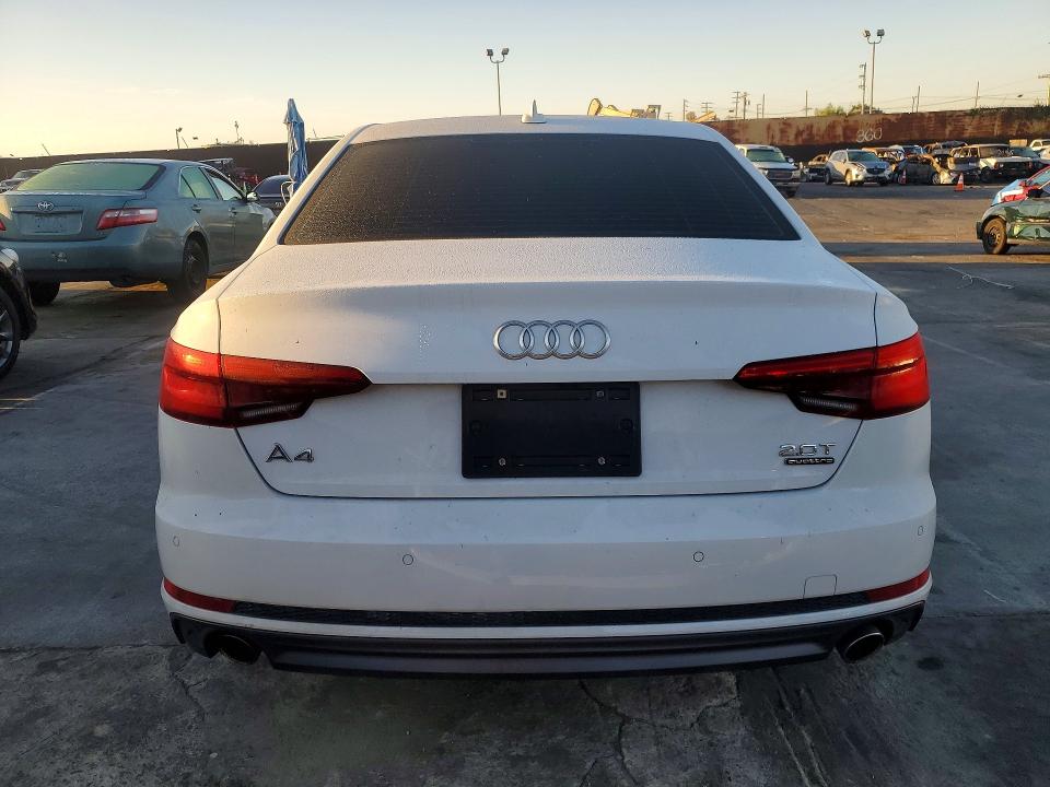Продажа на аукционе авто 2017 Audi A4, vin: WAUENAF46HN037525, номер лота: 45597516