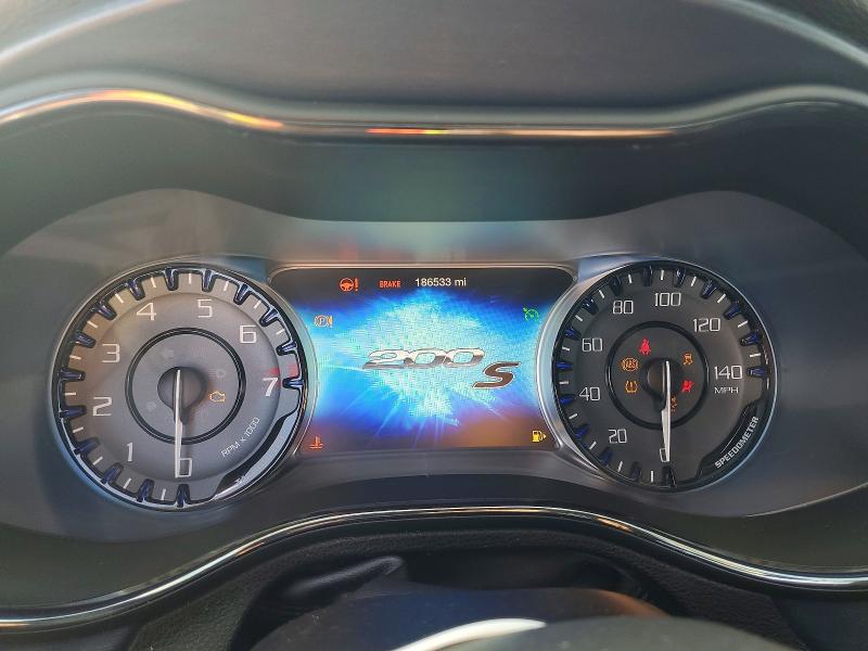 2015 Chrysler 200 მანქანა იყიდება აუქციონზე, vin: 1C3CCCBG2FN661691, აუქციონის ნომერი: 41810596