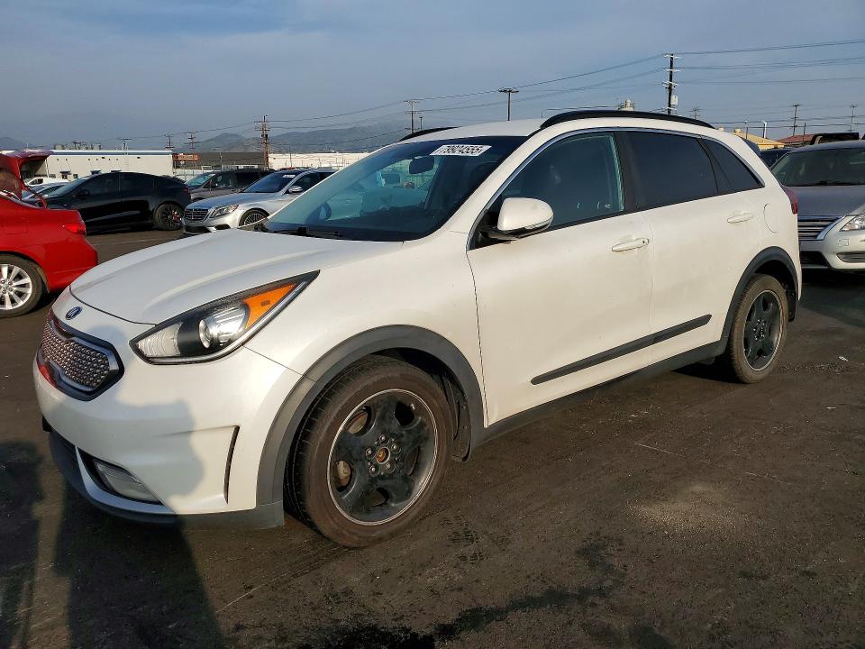 79924555 :رقم المزاد ، KNDCC3LC6H5052078 vin ، 2017 Kia Niro مزاد بيع