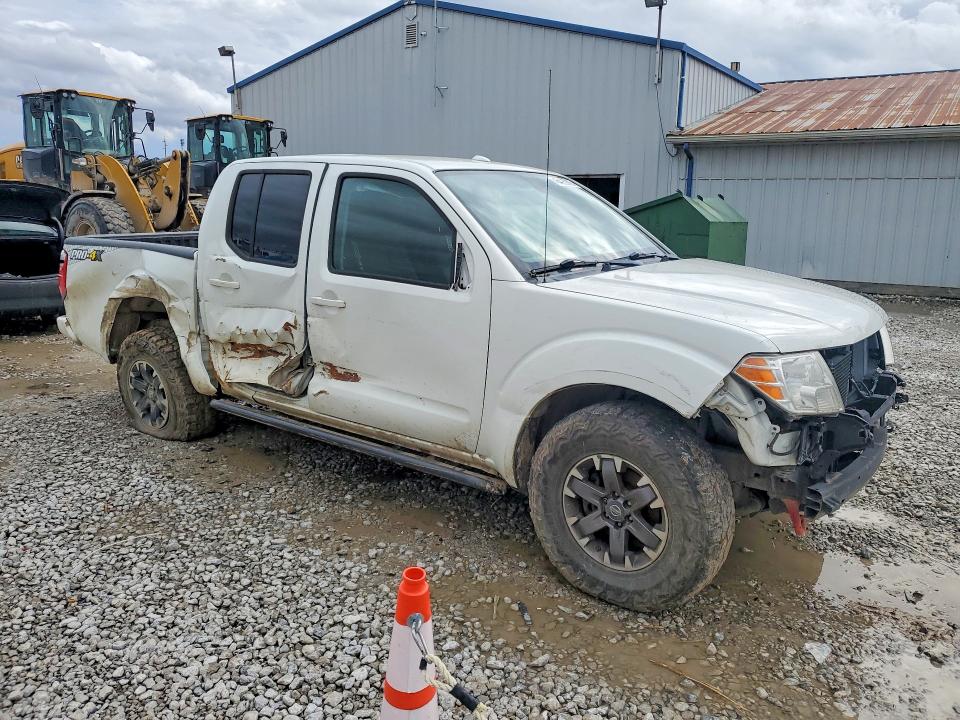 45495076 :رقم المزاد ، 1N6AD0EV0FN750102 vin ، 2015 Nissan Frontier مزاد بيع