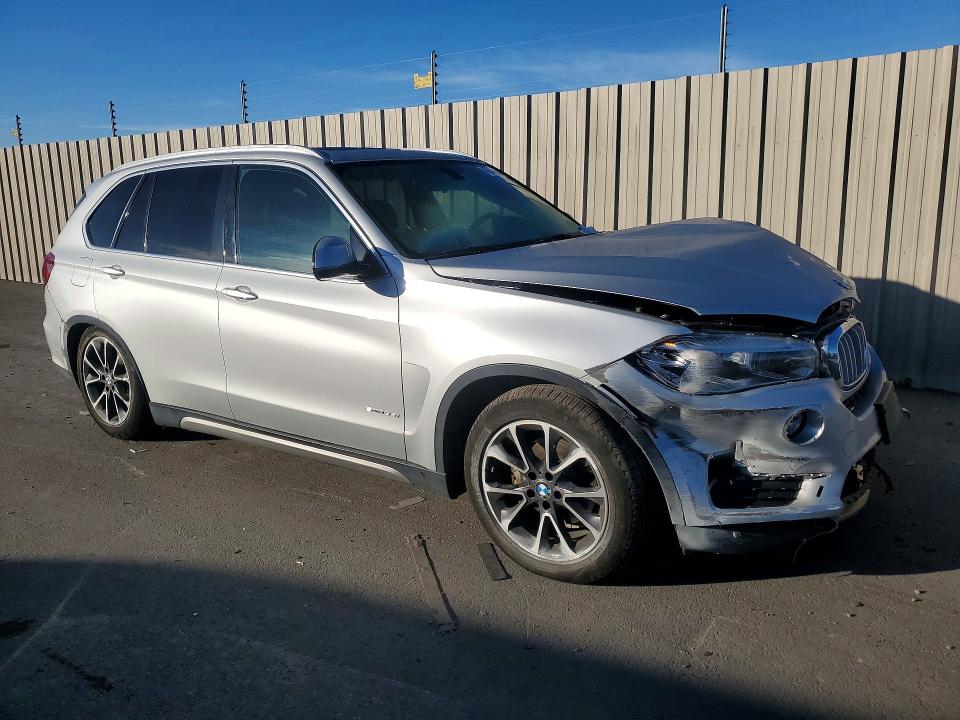 45852556 :رقم المزاد ، 5UXKR2C39H0W43389 vin ، 2017 Bmw X5 مزاد بيع