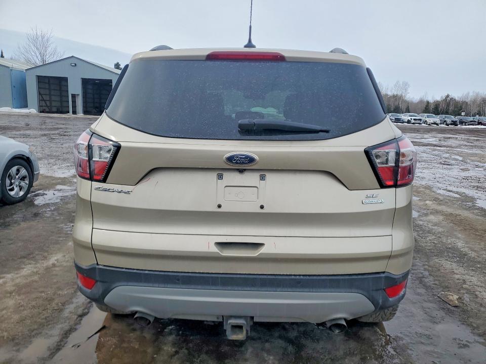 79199175 :رقم المزاد ، 1FMCU0GD8JUC95770 vin ، 2018 Ford Escape مزاد بيع