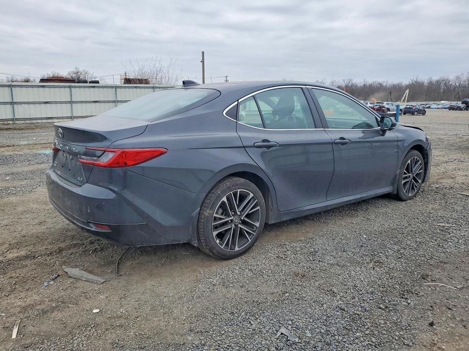 46834696 :رقم المزاد ، 4T1DBADK4SU013547 vin ، 2025 Toyota Camry مزاد بيع