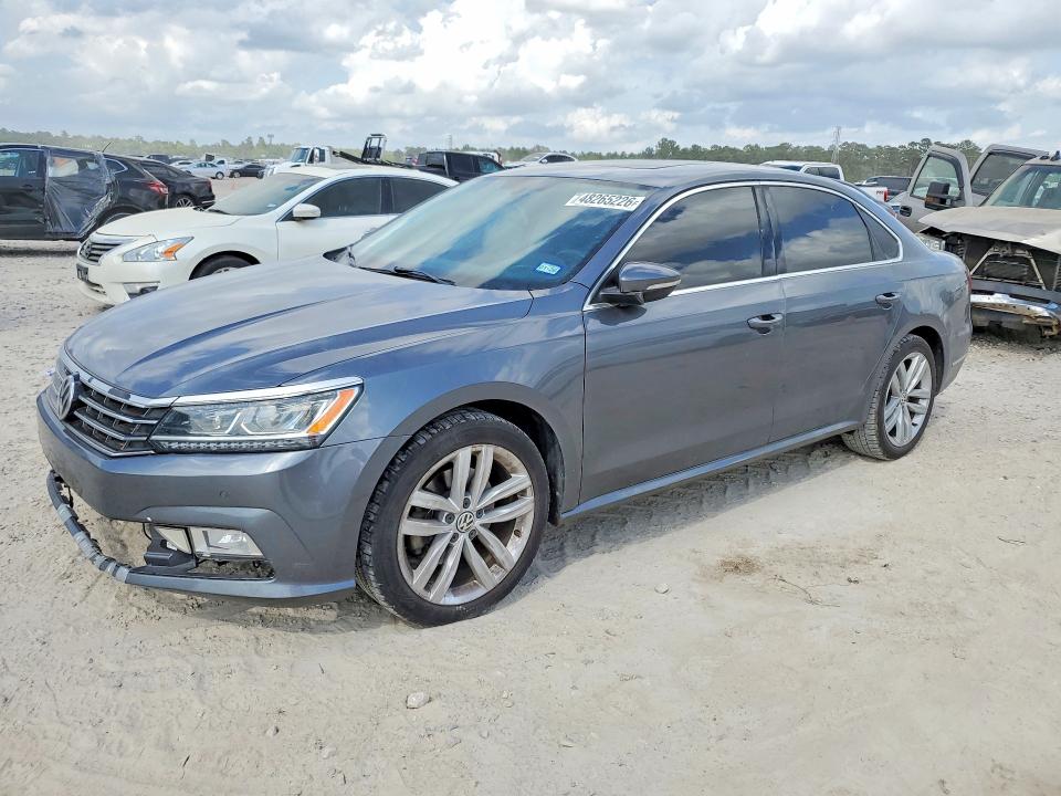 48265226 :رقم المزاد ، 1VWBA7A34JC007294 vin ، 2018 Volkswagen Passat مزاد بيع