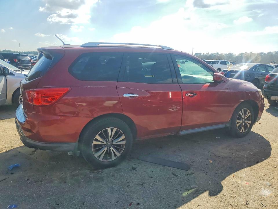 79702085 :رقم المزاد ، 5N1DR2MM7HC682431 vin ، 2017 Nissan Pathfinder مزاد بيع