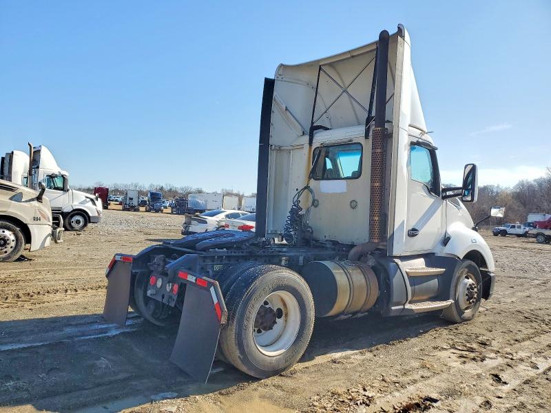 Продажа на аукционе авто 2016 Kenworth T680, vin: 1XKYA48X5GJ496561, номер лота: 77515675