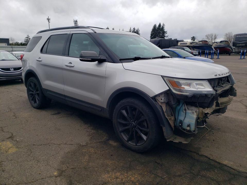 2017 Ford Explorer მანქანა იყიდება აუქციონზე, vin: 1FM5K8D82HGA12826, აუქციონის ნომერი: 45815476