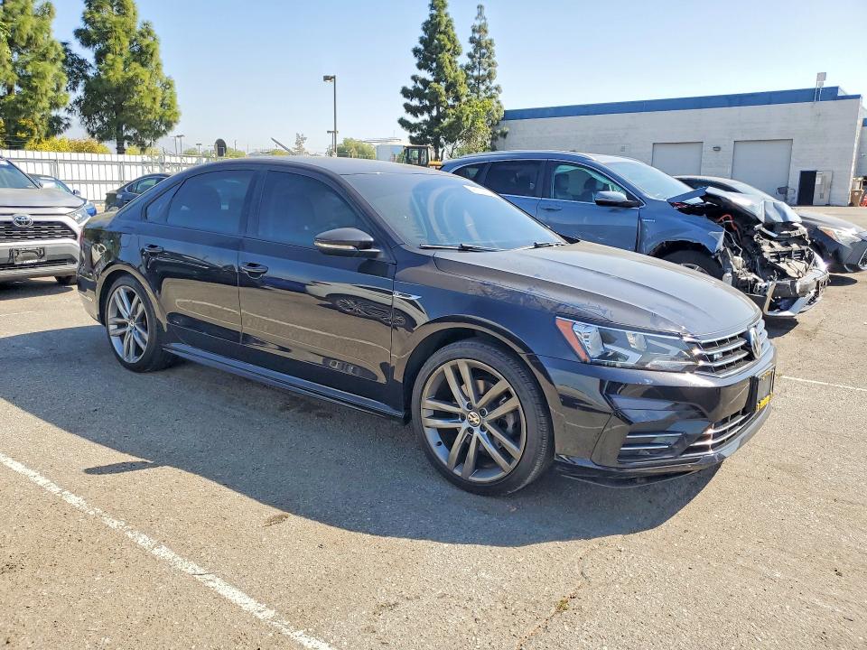 46731236 :رقم المزاد ، 1VWAA7A33JC028357 vin ، 2018 Volkswagen Passat مزاد بيع