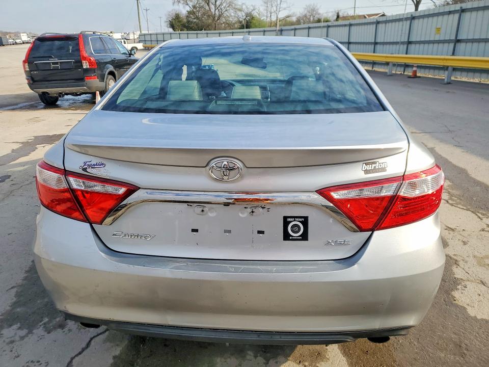 47475066 :رقم المزاد ، 4T1BK1FK7FU028764 vin ، 2015 Toyota Camry مزاد بيع