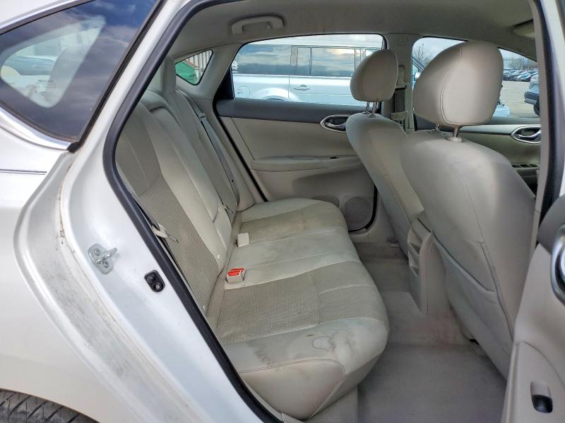45605256 :رقم المزاد ، 3N1AB7AP3EL679729 vin ، 2014 Nissan Sentra مزاد بيع