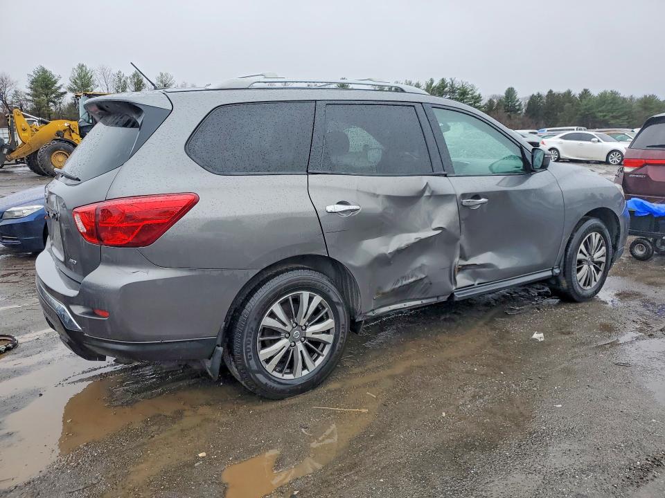 45543006 :رقم المزاد ، 5N1DR2MM0JC667601 vin ، 2018 Nissan Pathfinder مزاد بيع