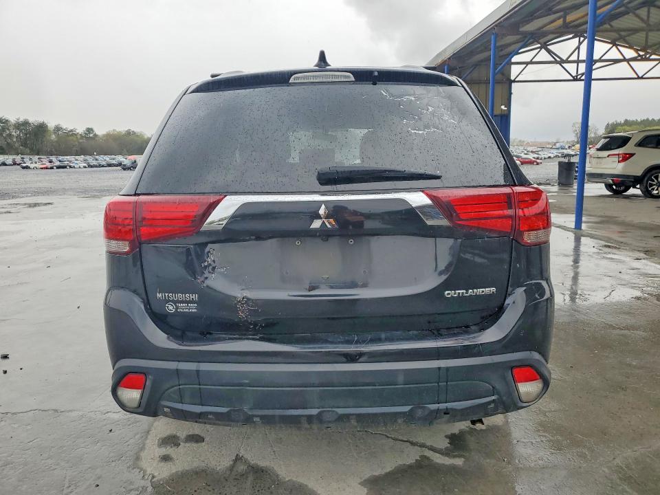 Продаж на аукціоні авто 2018 Mitsubishi Outlander, vin: JA4AD2A3XJZ052966, номер лоту: 45985856