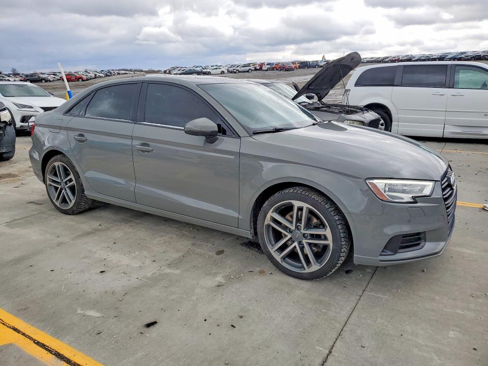 Продажа на аукционе авто 2020 Audi A3, vin: WAUAUGFF8LA070922, номер лота: 46109926