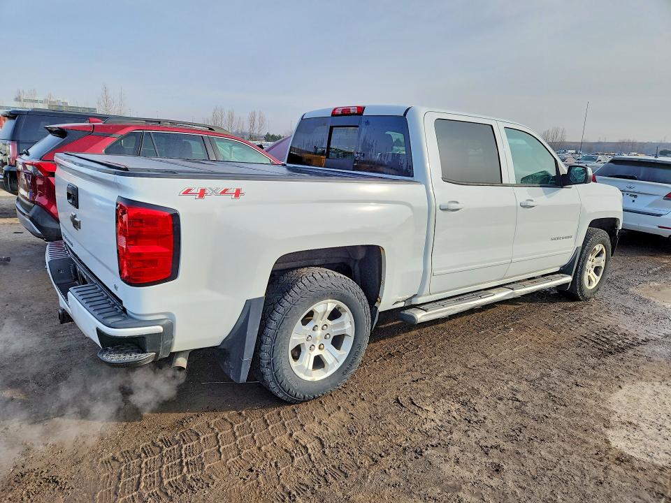 46076766 :رقم المزاد ، 3GCUKREC3HG170413 vin ، 2017 Chevrolet Silverado مزاد بيع