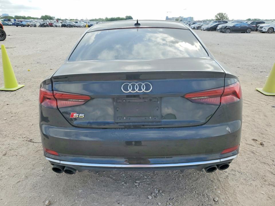 48002426 :رقم المزاد ، WAUP4AF56JA044511 vin ، 2018 Audi S5 مزاد بيع
