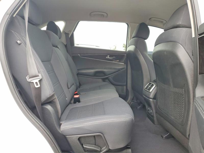 Продаж на аукціоні авто 2018 Kia Sorento, vin: 5XYPG4A38JG401947, номер лоту: 42062626