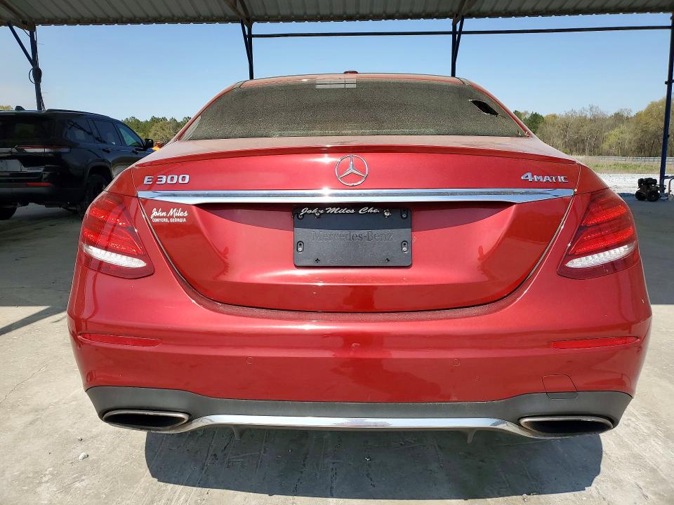 47467586 :رقم المزاد ، WDDZF4KB7HA033827 vin ، 2017 Mercedes-benz E مزاد بيع