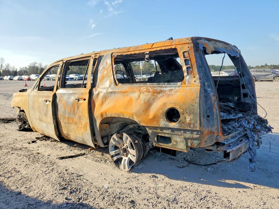 Продажа на аукционе авто 2019 Chevrolet Suburban, vin: 1GNSCHKC8KR138154, номер лота: 79479495