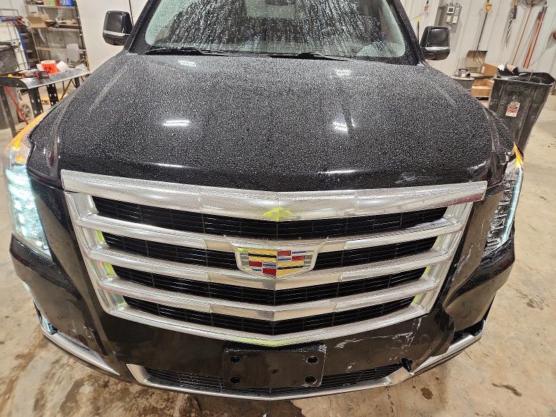 45581486 :رقم المزاد ، 1GYS4BKJ8HR292271 vin ، 2017 Cadillac Escalade مزاد بيع