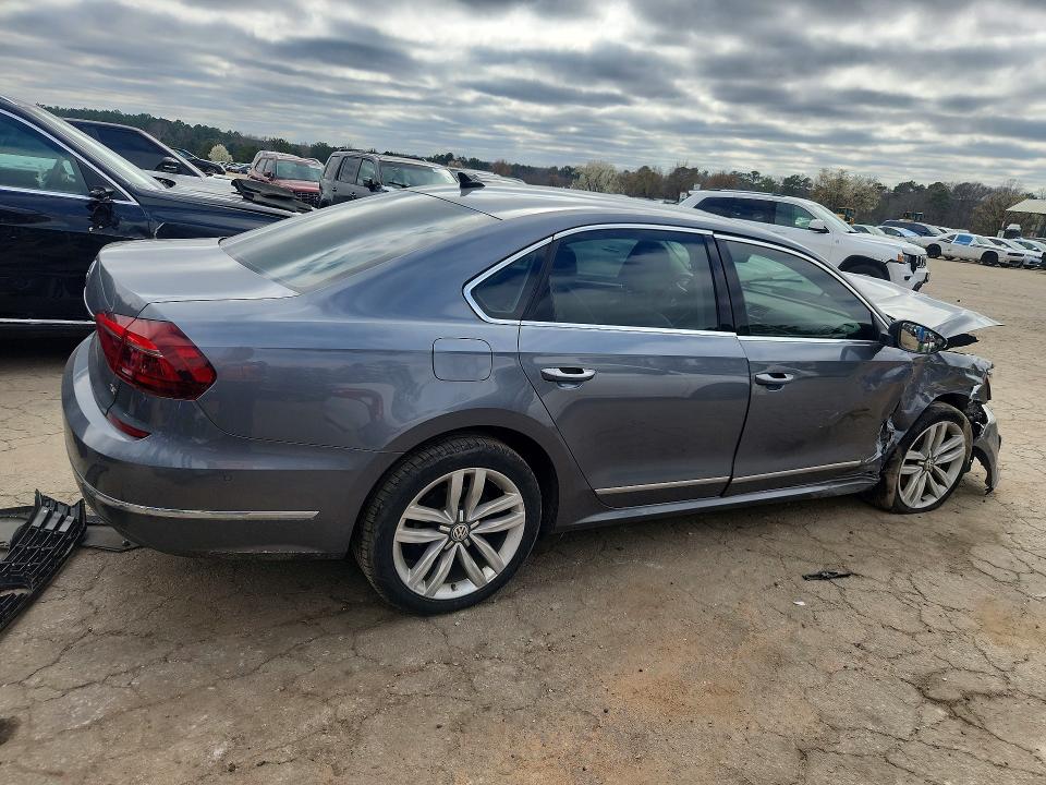 Продаж на аукціоні авто 2017 Volkswagen Passat, vin: 1VWCT7A32HC018108, номер лоту: 79606645