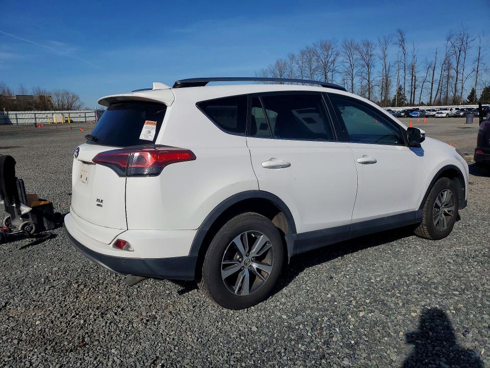 2017 Toyota Rav4 მანქანა იყიდება აუქციონზე, vin: 2T3RFREV8HW679778, აუქციონის ნომერი: 79288375