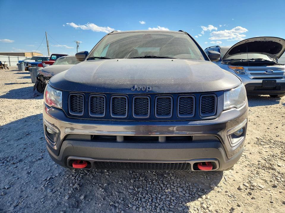 47240826 :رقم المزاد ، 3C4NJDDB1HT659029 vin ، 2017 Jeep Compass مزاد بيع