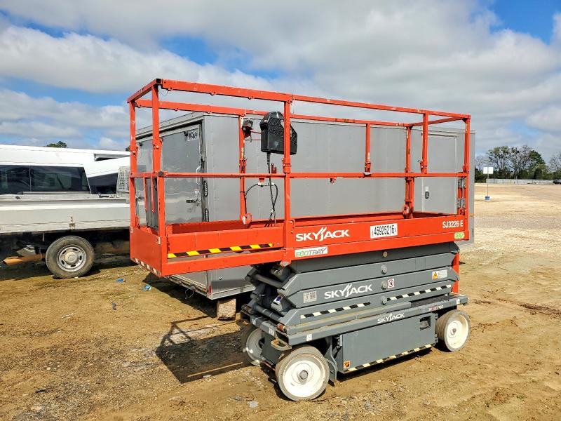 Продажа на аукционе авто 2024 Skyjack Sj4732e, vin: A101019774, номер лота: 45925216