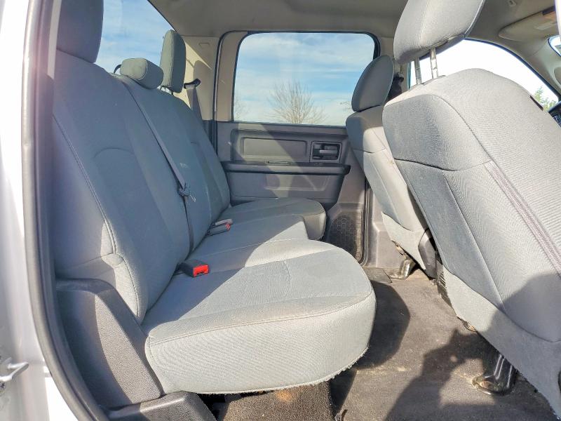 41669906 :رقم المزاد ، 3C6UR5CLXHG694236 vin ، 2017 Ram 2500 مزاد بيع