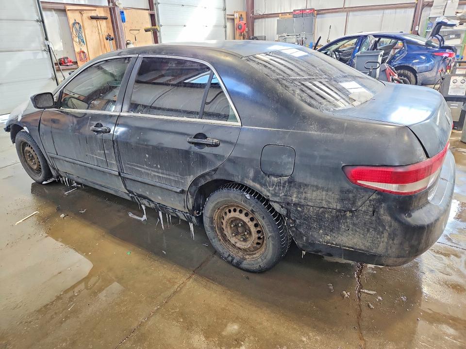 47213556 :رقم المزاد ، 1HGCM56114A806364 vin ، 2004 Honda Accord Dx 4dr مزاد بيع