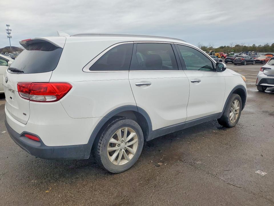 45950536 :رقم المزاد ، 5XYPG4A38GG018826 vin ، 2016 Kia Sorento مزاد بيع