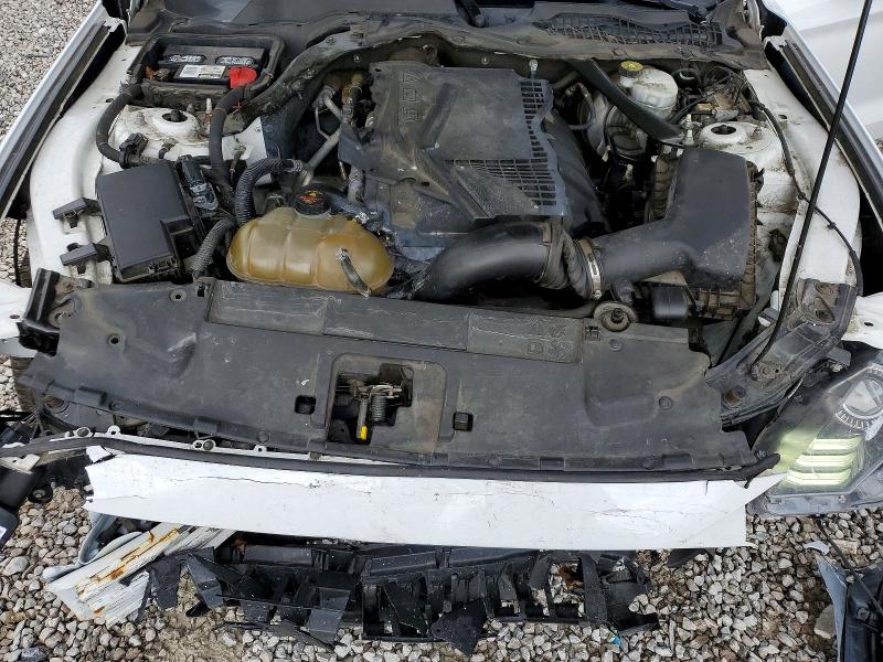 45643276 :رقم المزاد ، 1FATP8UH9J5177051 vin ، 2018 Ford Mustang مزاد بيع