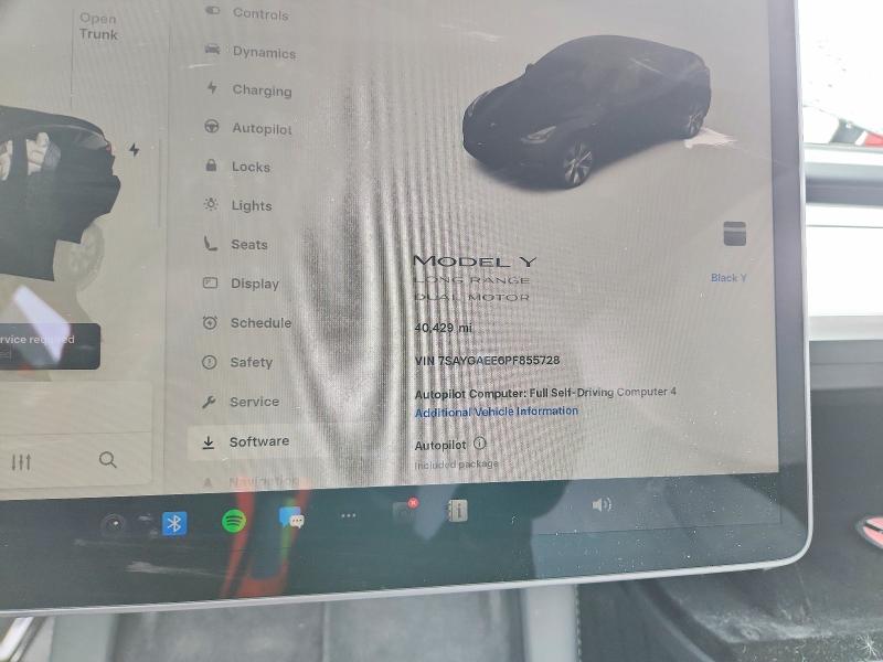 79590395 :رقم المزاد ، 7SAYGAEE6PF855728 vin ، 2023 Tesla Model Y مزاد بيع