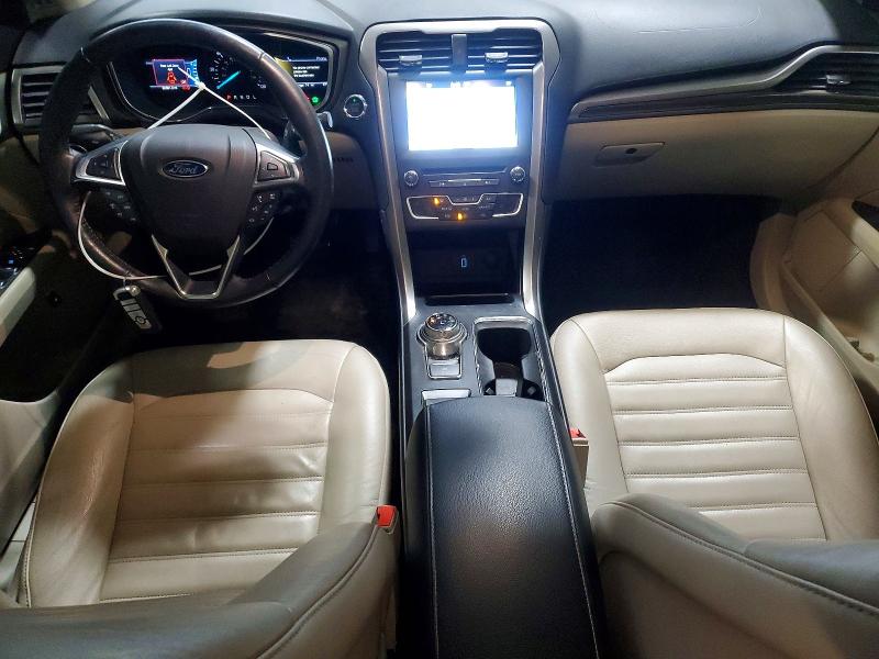 47720666 :رقم المزاد ، 3FA6P0PU1HR376769 vin ، 2017 Ford Fusion مزاد بيع