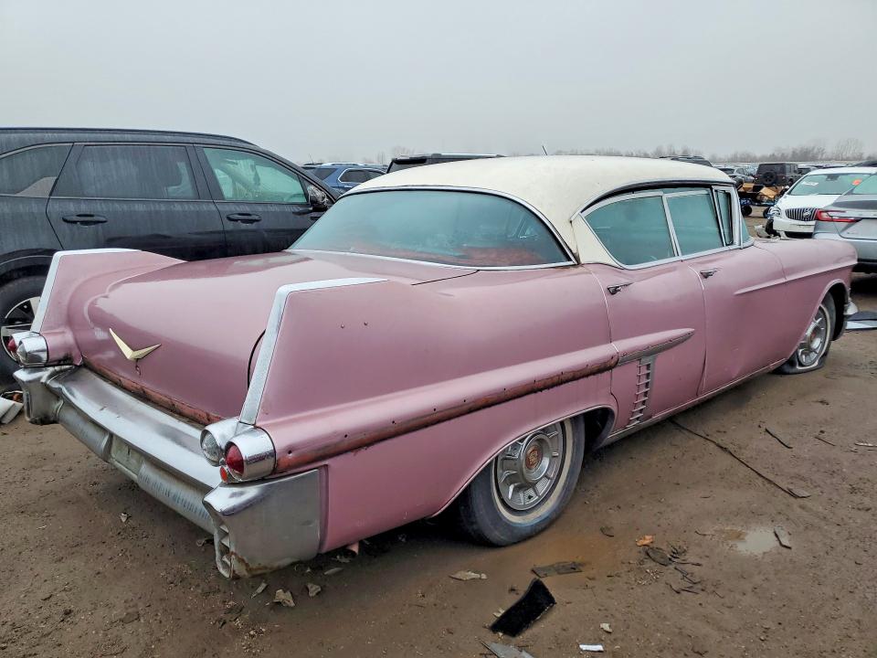 41722856 :رقم المزاد ، 5762083004 vin ، 1957 Cadillac Deville مزاد بيع