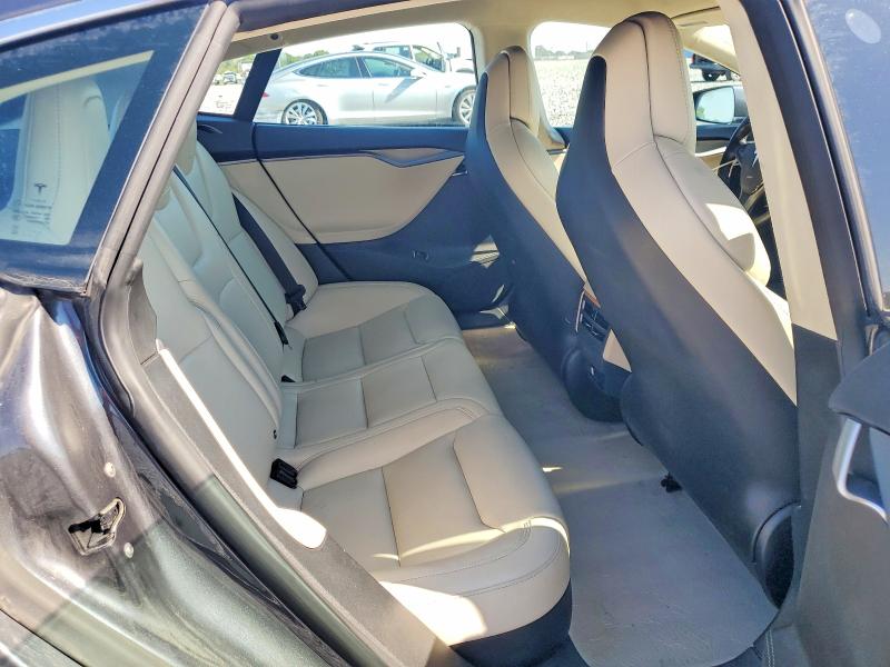 2018 Tesla Model S მანქანა იყიდება აუქციონზე, vin: 5YJSA1E22JF268377, აუქციონის ნომერი: 47772466