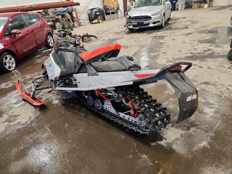 56621966 :رقم المزاد ، 2BPSMZND3NV000012 vin ، 2022 Ski-doo Mxz مزاد بيع