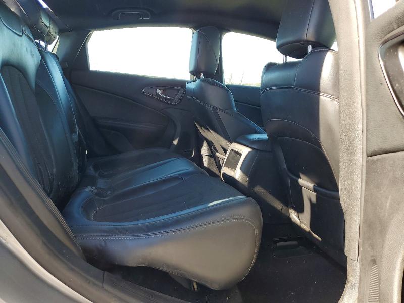 42003166 :رقم المزاد ، 1C3CCCBB4FN614151 vin ، 2015 Chrysler 200 مزاد بيع