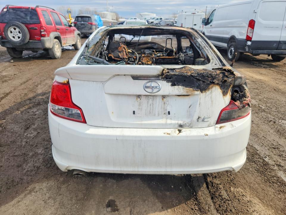 45574476 :رقم المزاد ، JTKJF5C78B3010049 vin ، 2011 Scion Tc مزاد بيع