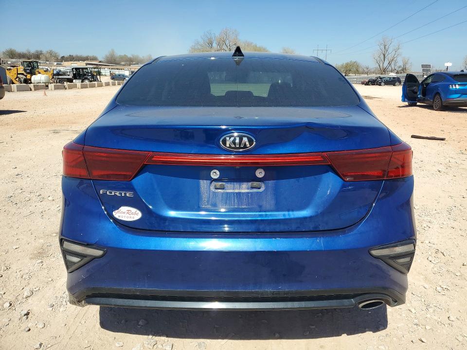 2020 Kia Forte მანქანა იყიდება აუქციონზე, vin: 3KPF24AD2LE218238, აუქციონის ნომერი: 46862186