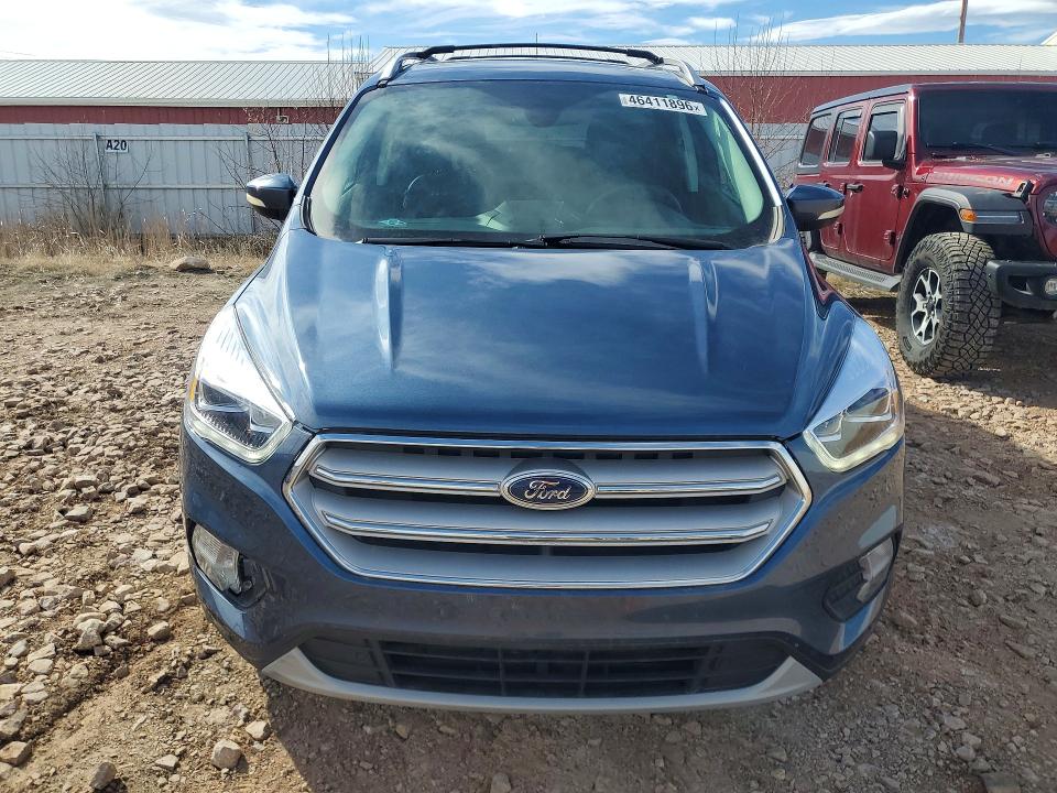 2018 Ford Escape მანქანა იყიდება აუქციონზე, vin: 1FMCU9J9XJUB76921, აუქციონის ნომერი: 46411896