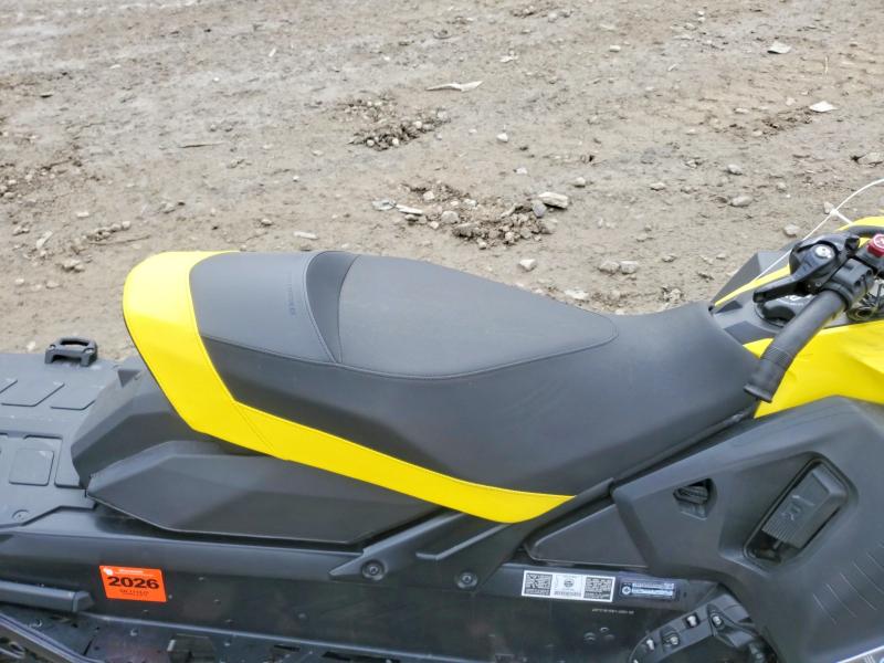 47392696 :رقم المزاد ، 2BPSMBMB8MV000190 vin ، 2021 Ski-doo Renegade Adrenaline مزاد بيع