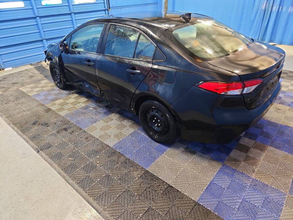 78646125 :رقم المزاد ، 5YFEPMAE8MP230707 vin ، 2021 Toyota Corolla مزاد بيع