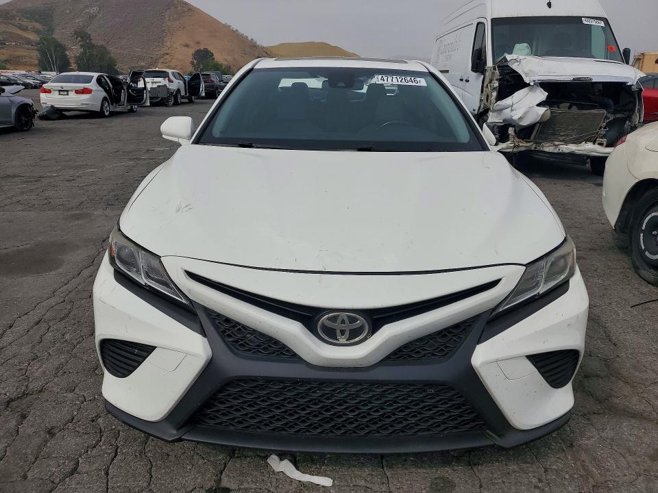 Продажа на аукционе авто 2018 Toyota Camry, vin: JTNB11HK6J3018273, номер лота: 47712646