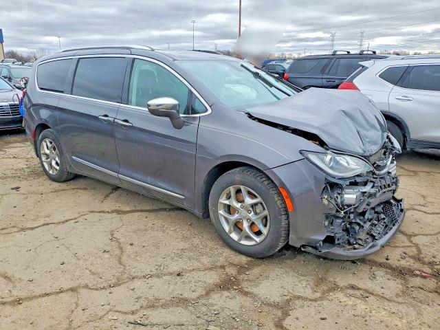 Продажа на аукционе авто 2019 Chrysler Pacifica, vin: 2C4RC1GG3KR703897, номер лота: 45581026