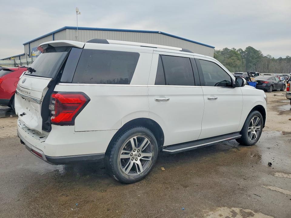 Продажа на аукционе авто 2022 Ford Expedition, vin: 1FMJU2AT2NEA57304, номер лота: 46999436