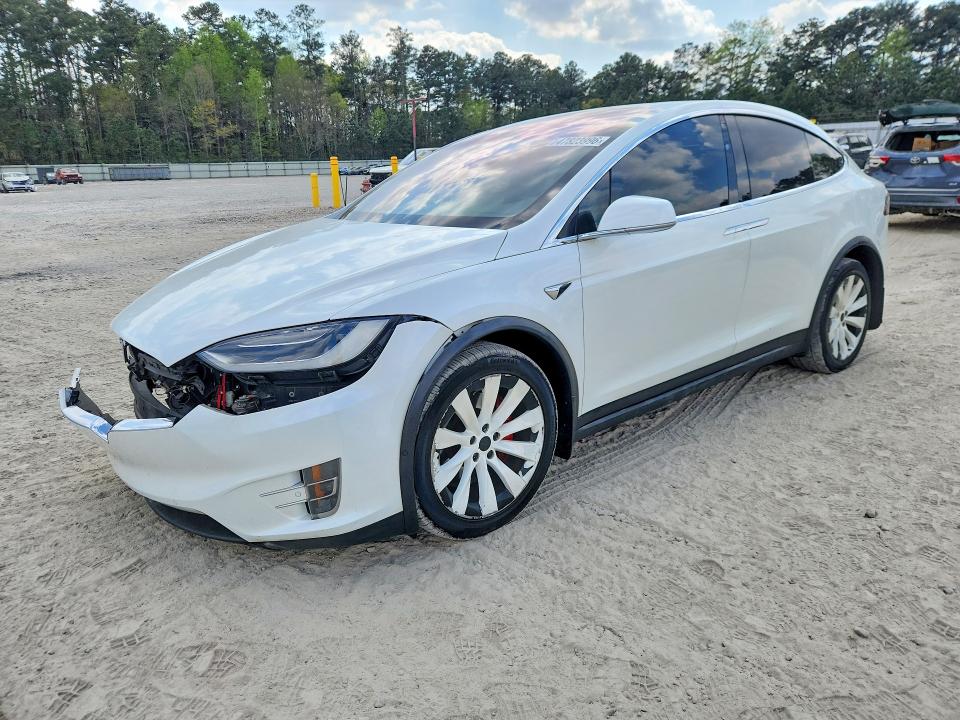 Продажа на аукционе авто 2016 Tesla Model X, vin: 5YJXCBE45GF028322, номер лота: 47823996