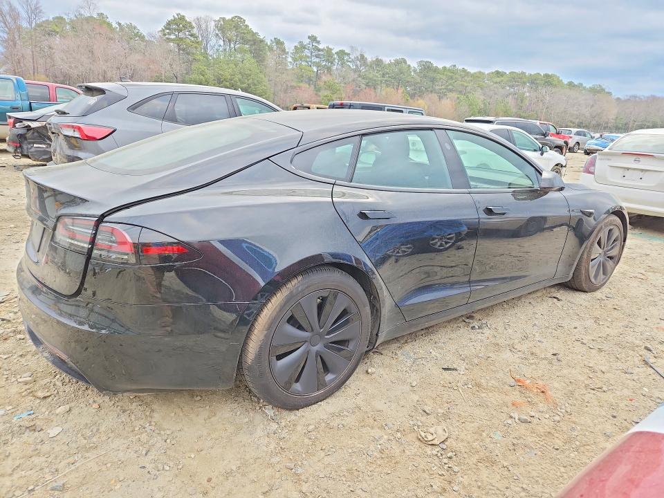 46823386 :رقم المزاد ، 5YJSA1E56NF479047 vin ، 2022 Tesla Model S مزاد بيع