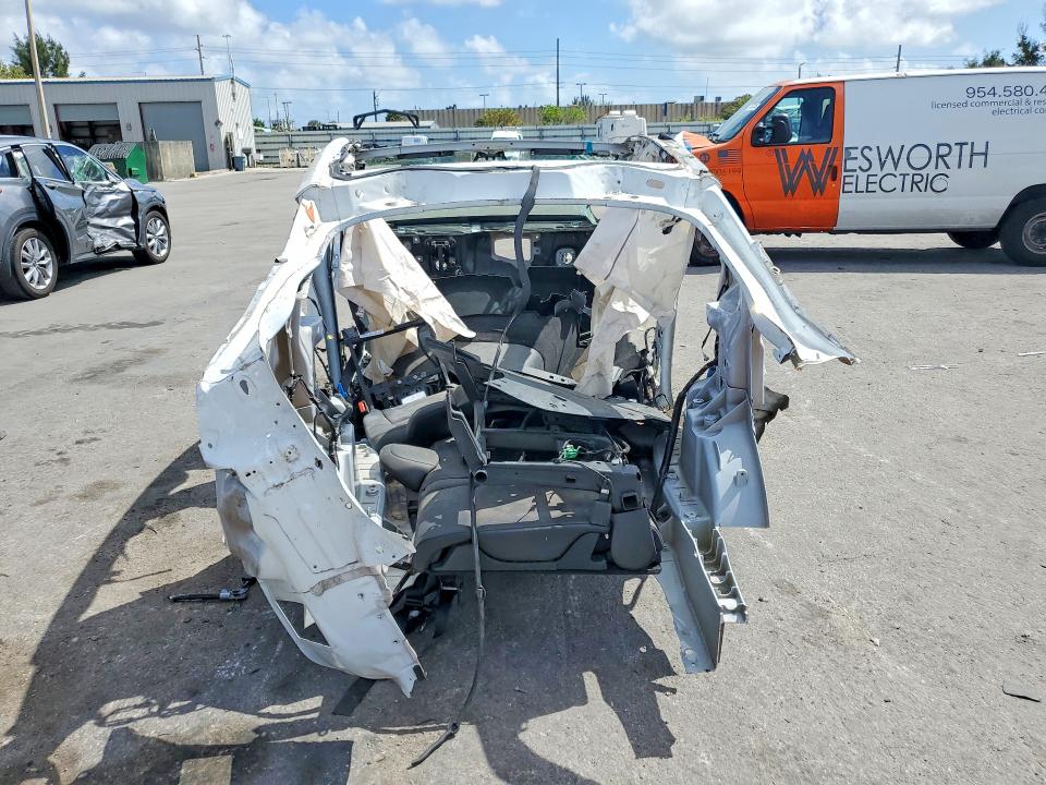 2022 Tesla Model Y მანქანა იყიდება აუქციონზე, vin: 7SAYGDEF5NF327427, აუქციონის ნომერი: 42066946